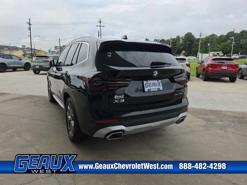 Used 2024 Black BMW sDrive30i image 6