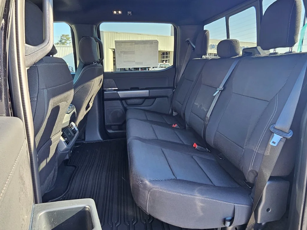 New 2026 Agate Black Metallic Ford XLT image 7