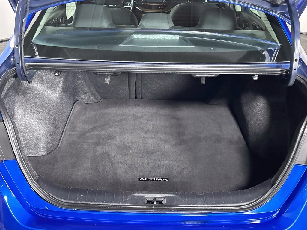Used 2025 Bluestone Nissan 2.5 SV image 20