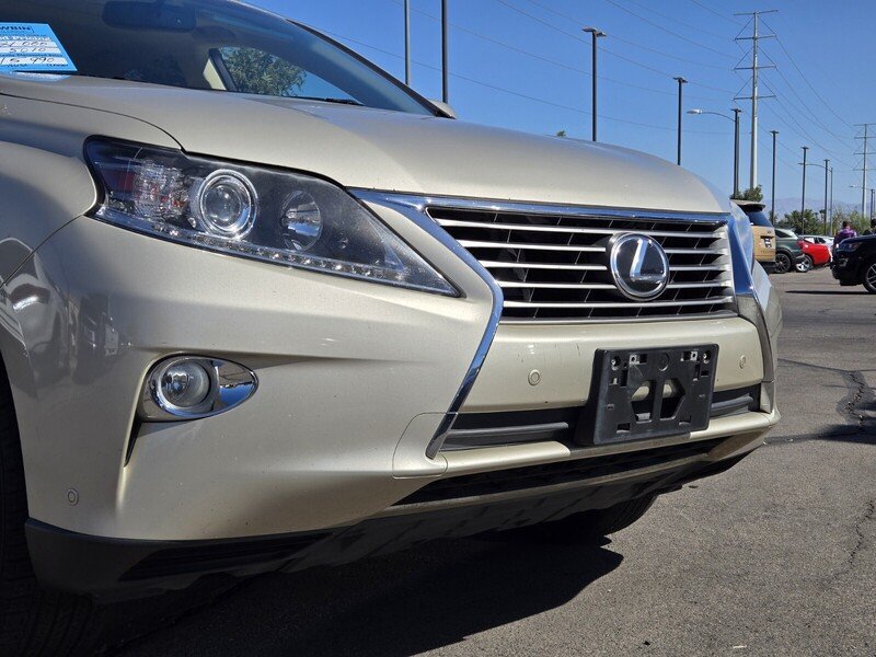 Used 2013 Cashmere Metallic LEXUS AWD 4DR image 8