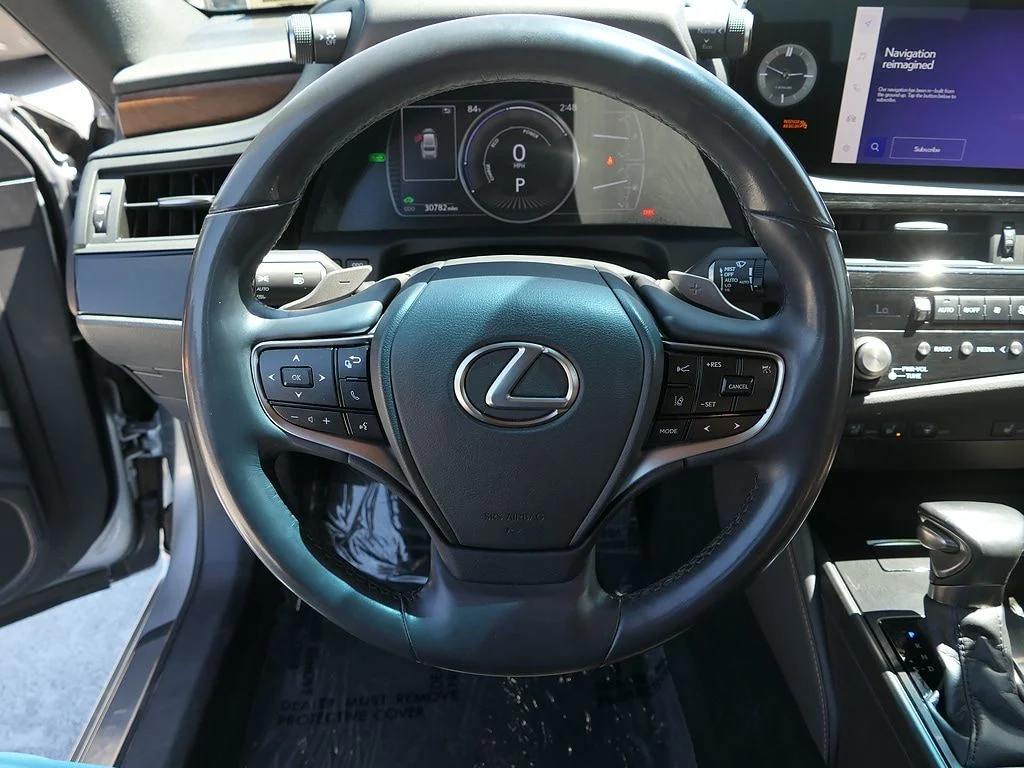 Used 2023 Silver Lexus 300h image 19