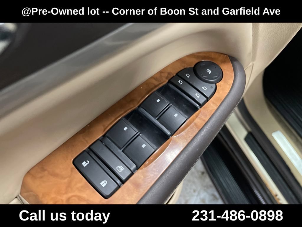 Used 2009 Gold Mist Metallic Buick CXL image 16