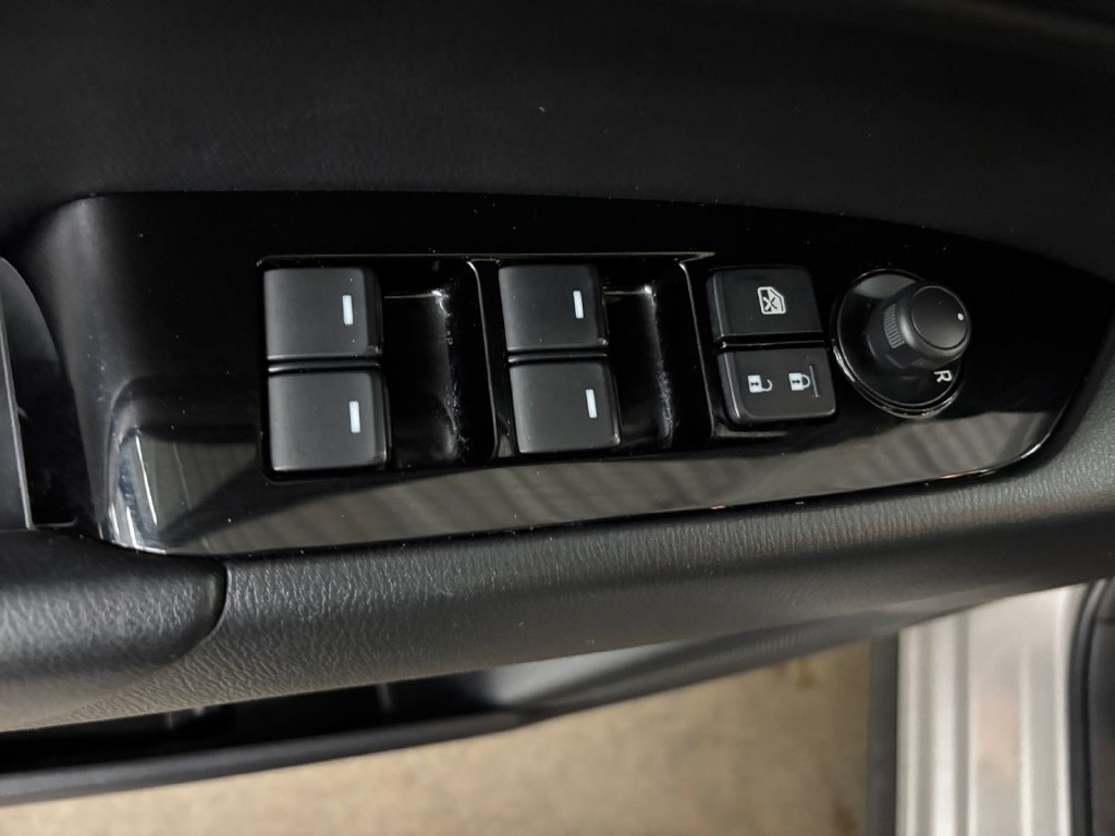 Used 2025 Quartz Metallic Mazda 2.5 S Preferred Package image 13