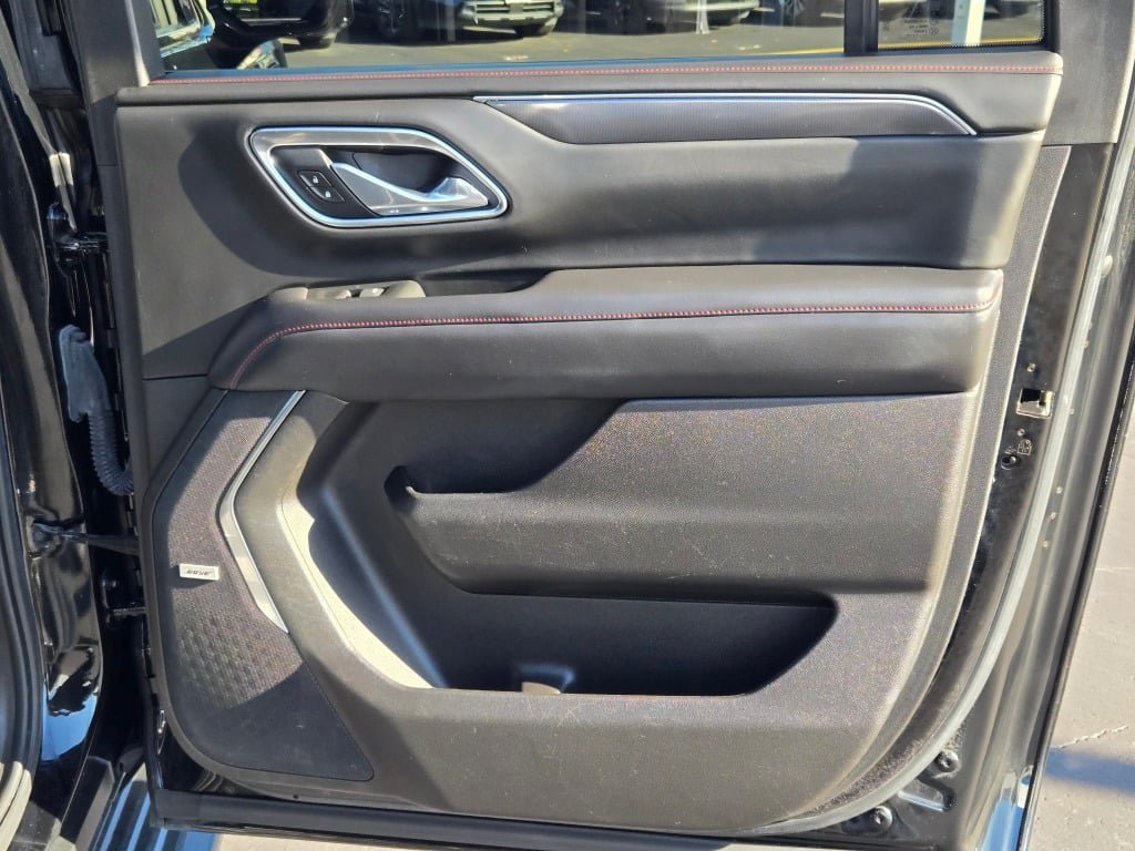 2021 Chevrolet Suburban RST - Photo 9