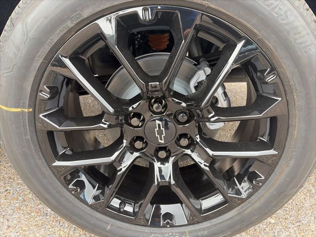 New 2026 Sterling Gray Metallic Chevrolet High Country image 19
