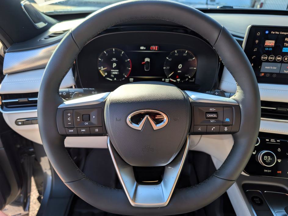New 2027 GRAPHITE SHADOW INFINITI LUXE image 14