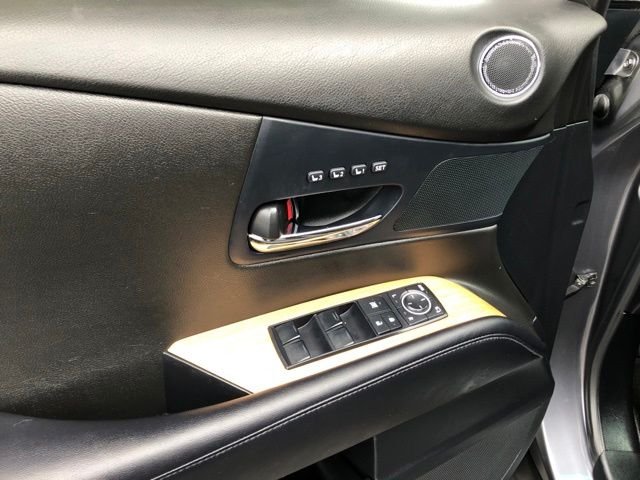 Used 2015 Gray Pearl Lexus 450h image 22