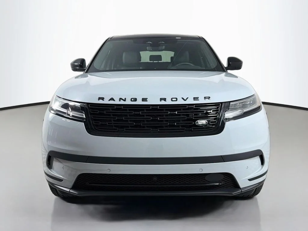 New 2026 Arroios Grey Land Rover S image 2