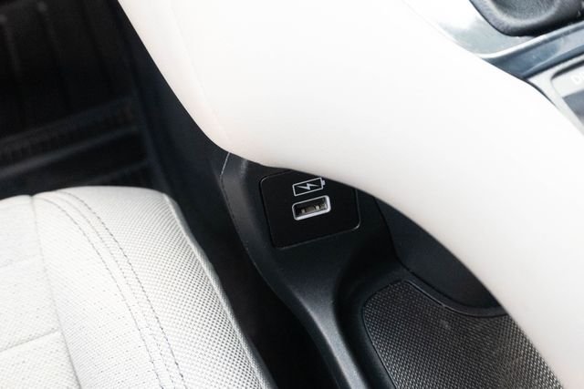Used 2023 Silver Honda LX image 19