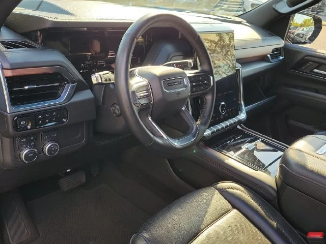 2025 GMC Yukon XL Denali - Photo 21