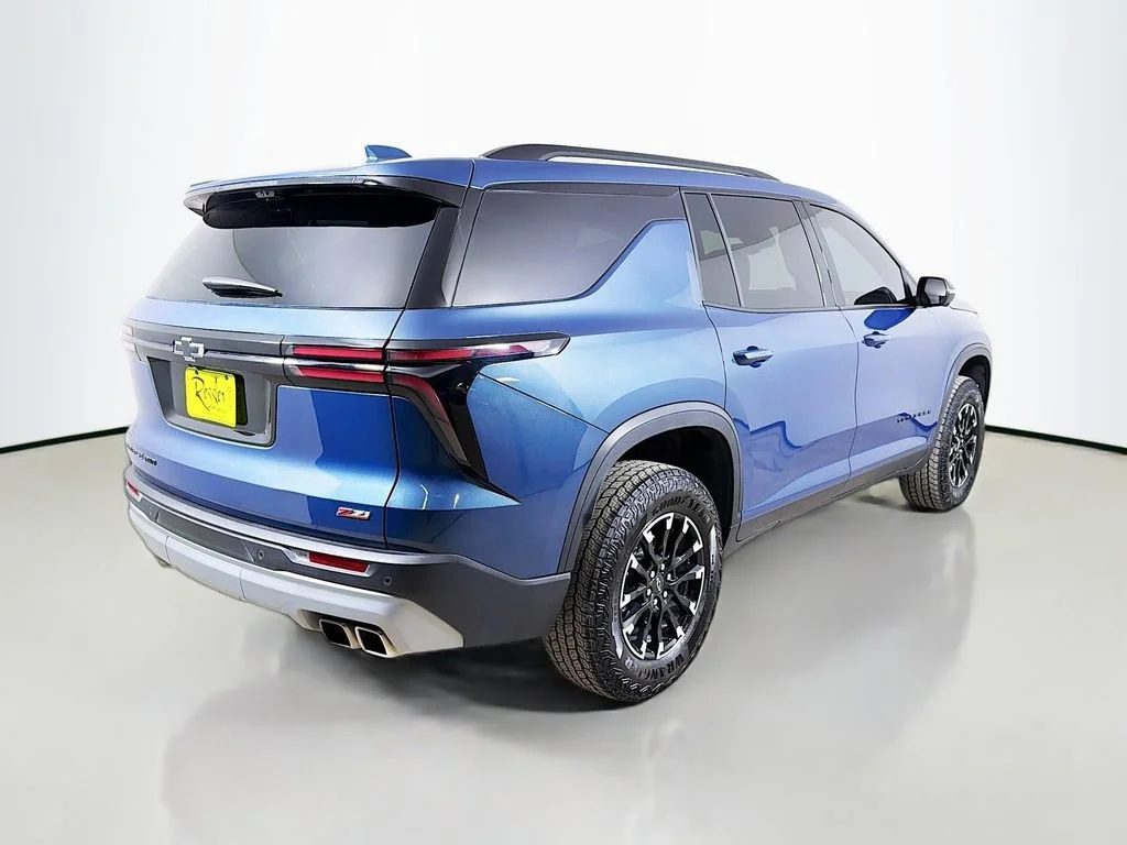 Used 2026 Lakeshore Blue Metallic Chevrolet Z71 image 6