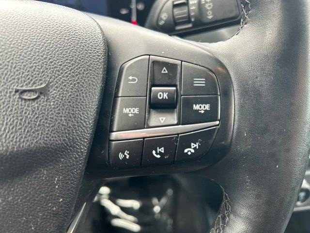 Used 2025 White Ford Lariat image 25