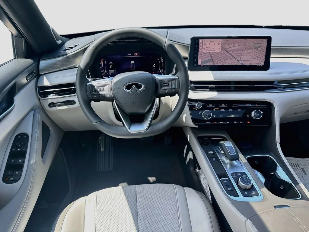 New 2027 White INFINITI LUXE image 23