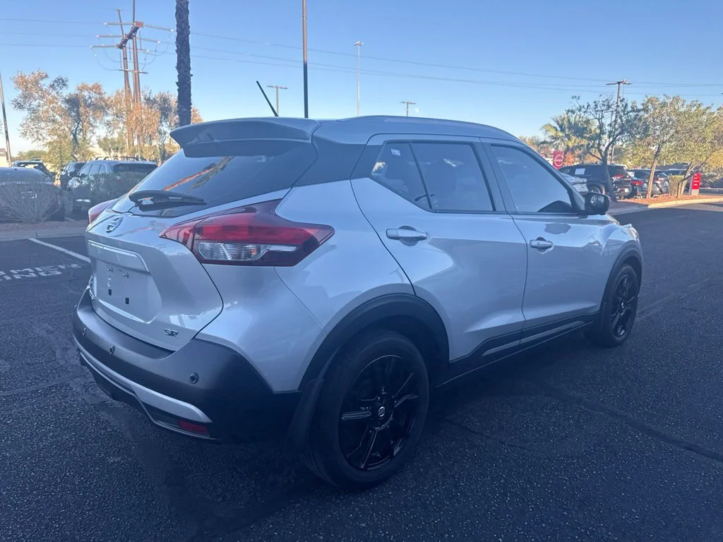 Used 2020 Silver Nissan SR image 10