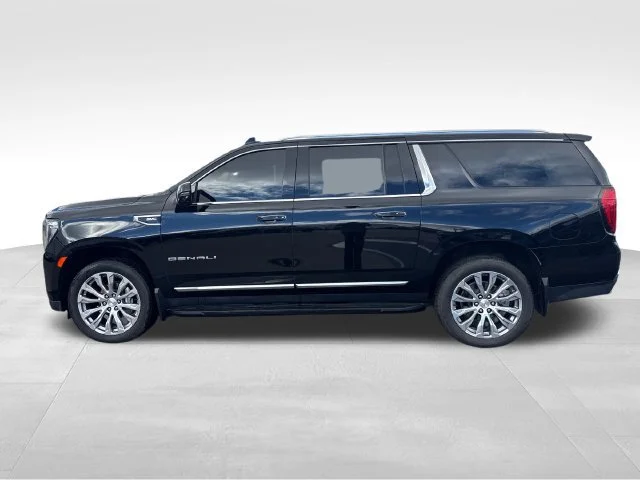 Used 2023 ONYX BLACK GMC Denali image 2