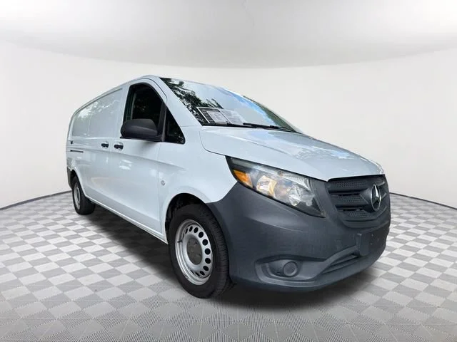 Used 2018 White Mercedes-Benz NA image 3