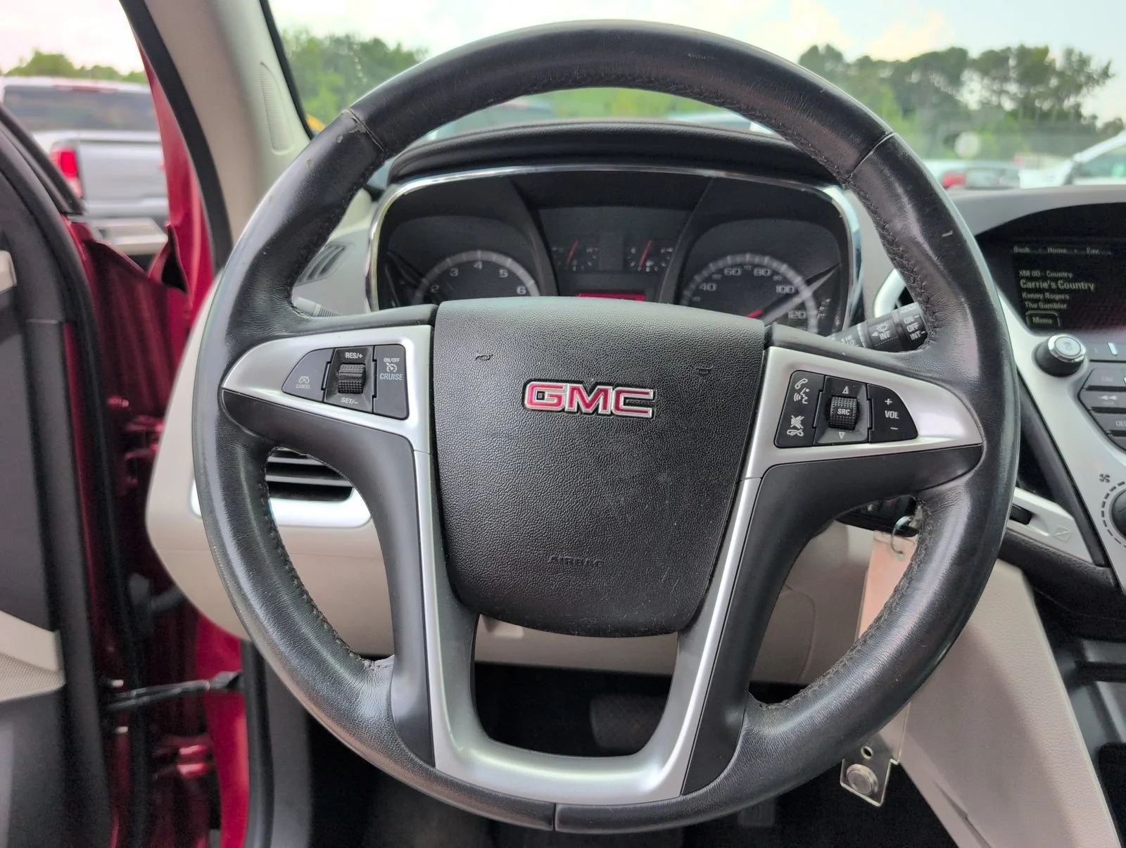 Used 2015 CRYSTAL RED TINTCOAT GMC SLT image 23