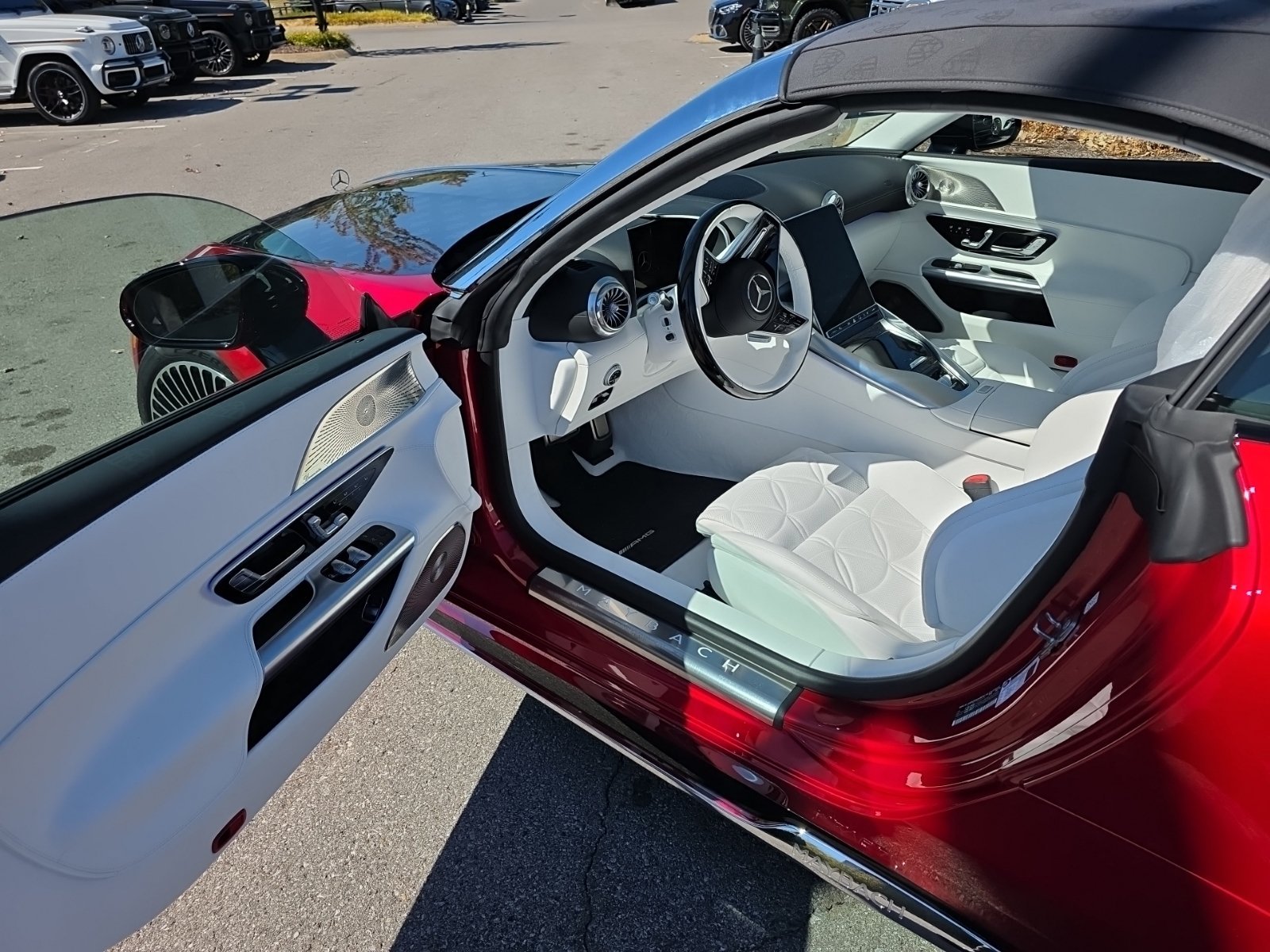 Certified Used 2026 MANUFAKTUR Garnet Red Metallic (Red Ambiance) Mercedes-Benz Maybach SL 680 image 10