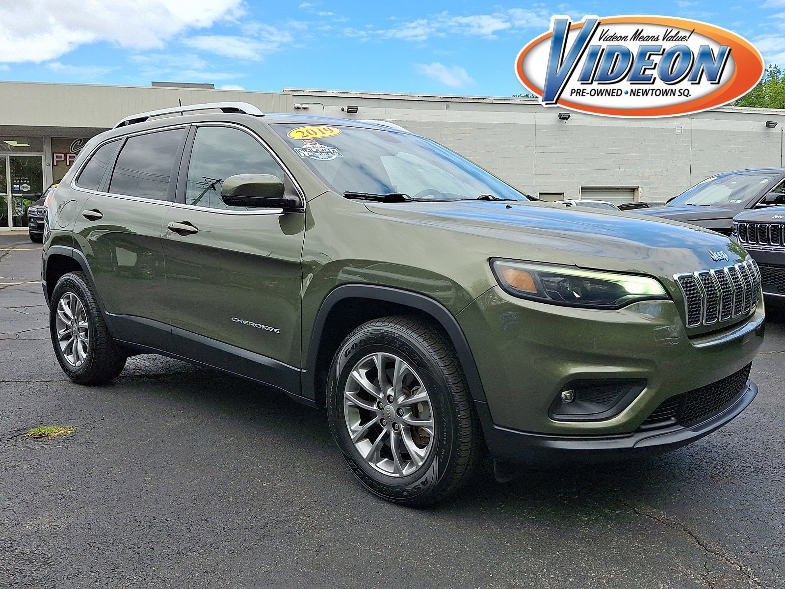 2019 Jeep Cherokee Latitude Plus 4X4's photo