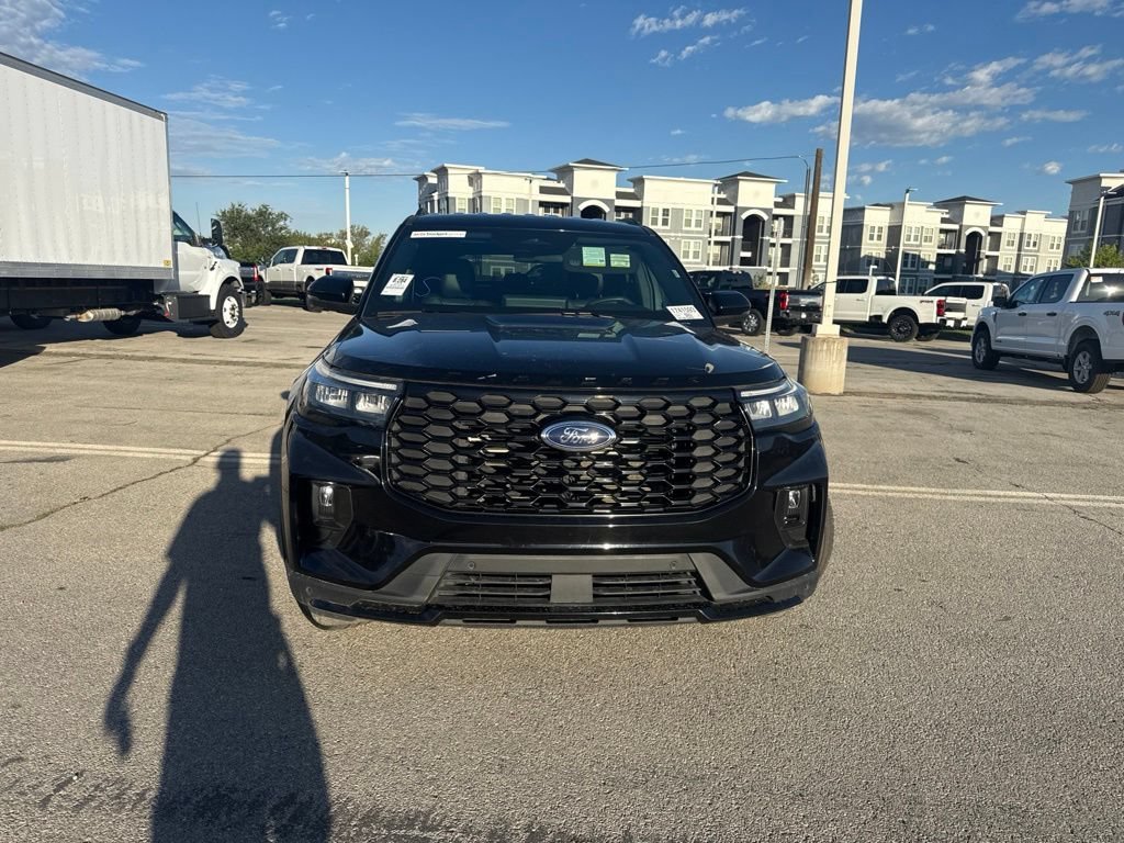 Used 2025 Black Metallic Ford ST-Line image 16