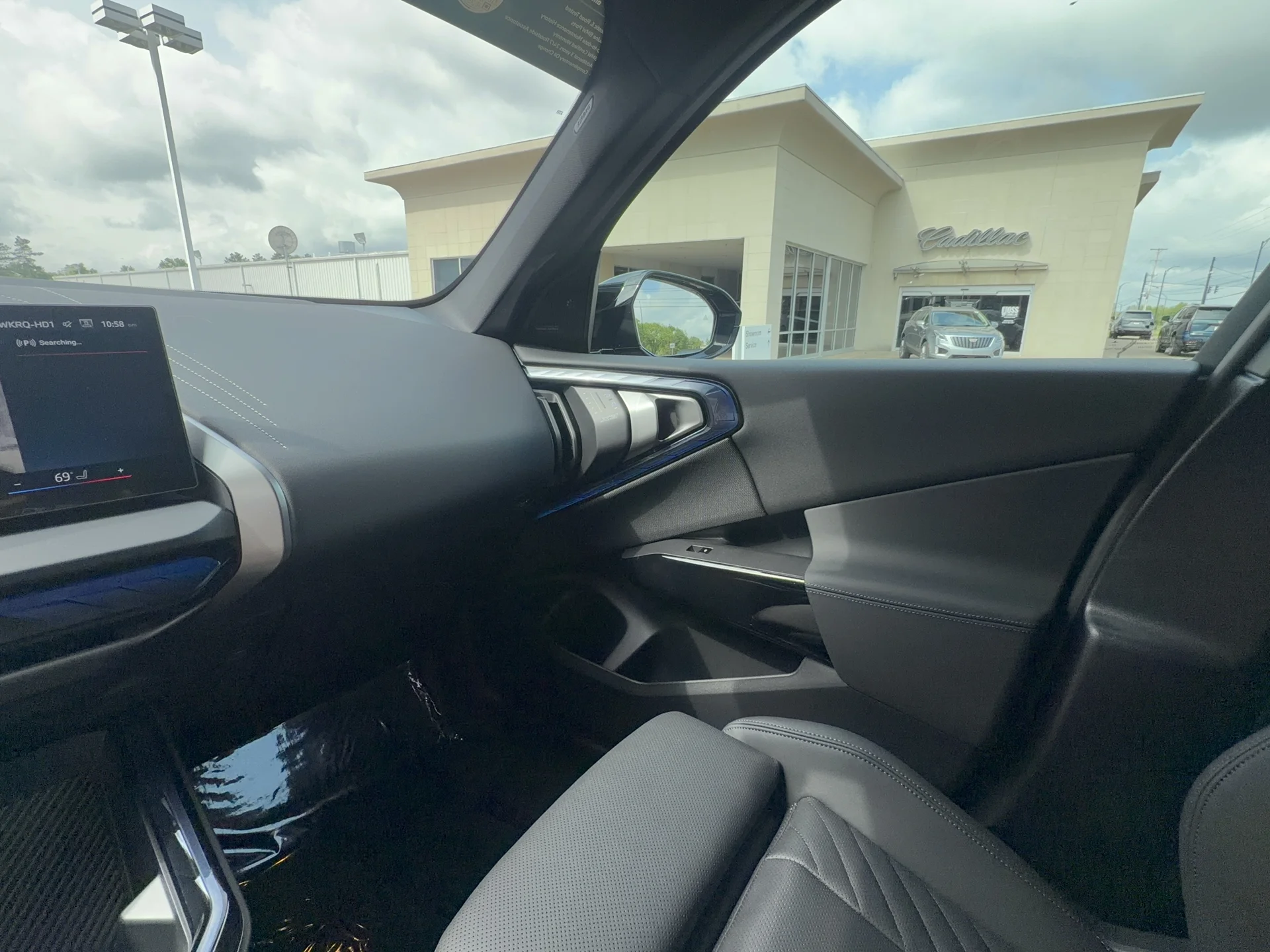 Certified Used 2026 BLUE BMW M50 xDrive image 21