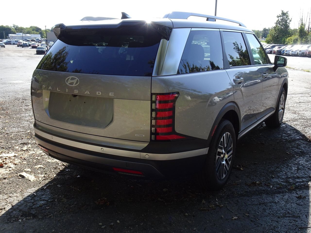 New 2027 Silver Hyundai SEL 7P image 5