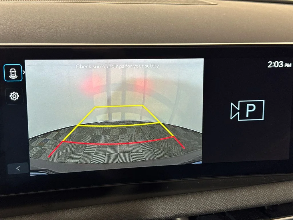 Used 2025 Gray Hyundai SEL Convenience image 23