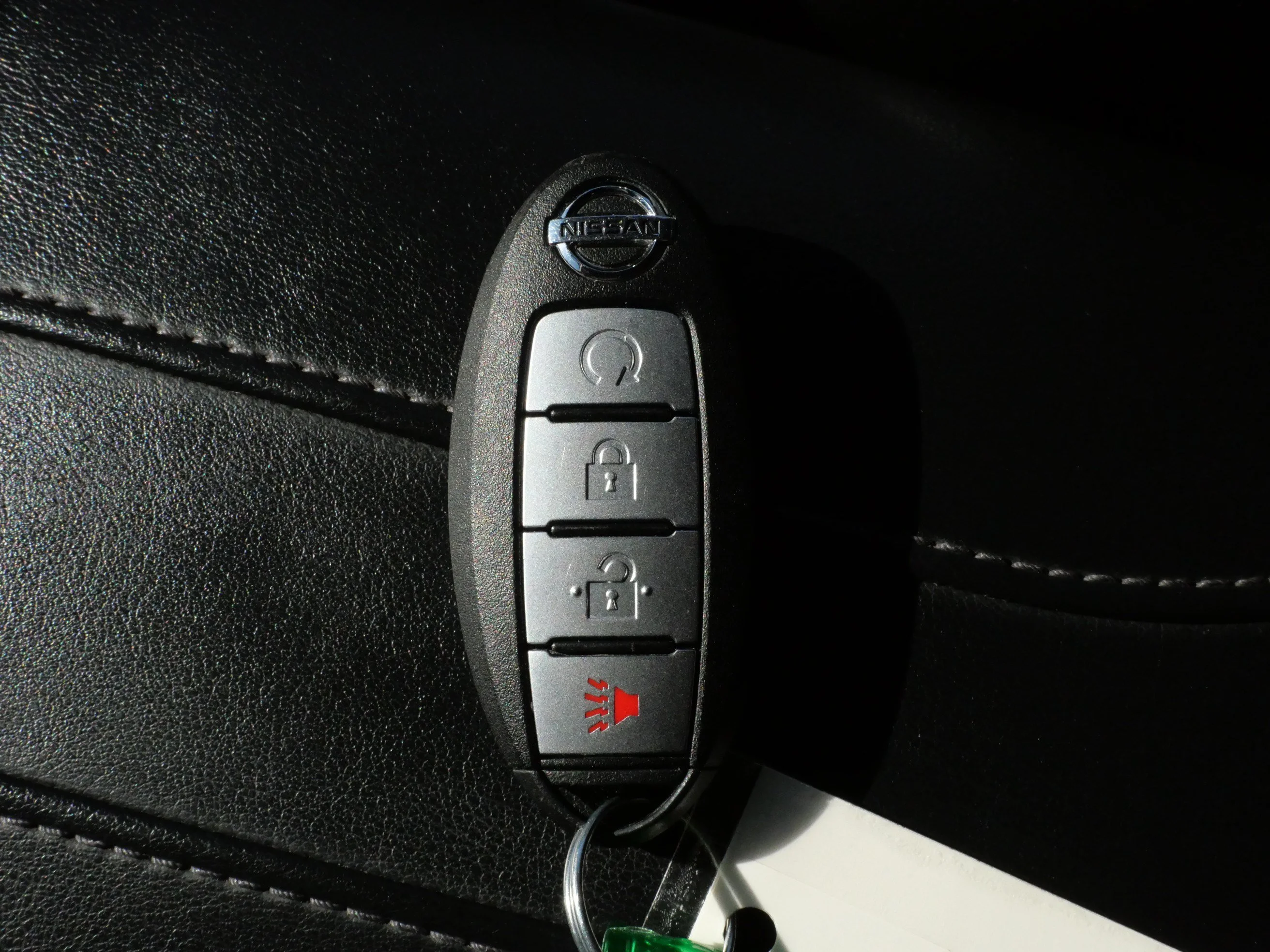 Used 2017 Gun Metallic Nissan SL image 31