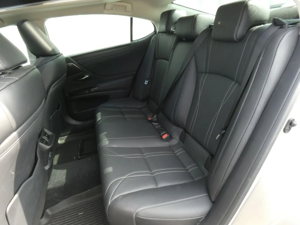 Used 2025 Beige Lexus 350 Luxury image 36