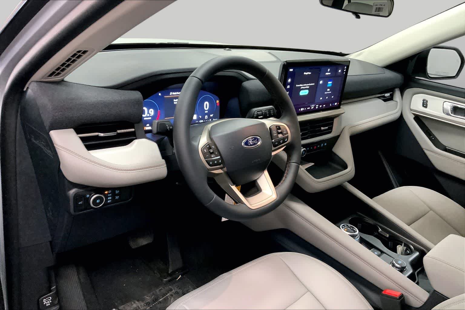 2026 Ford Explorer Active - Photo 7