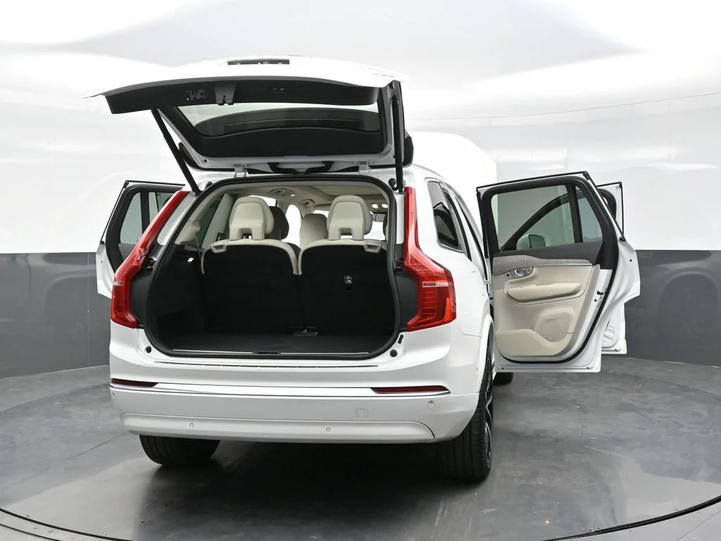 Certified Used 2024 Crystal White Volvo Plus image 43