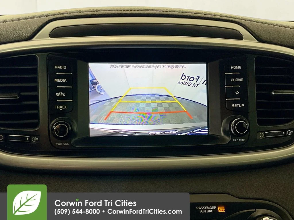 Used 2019 Titanium Silver Kia L image 20