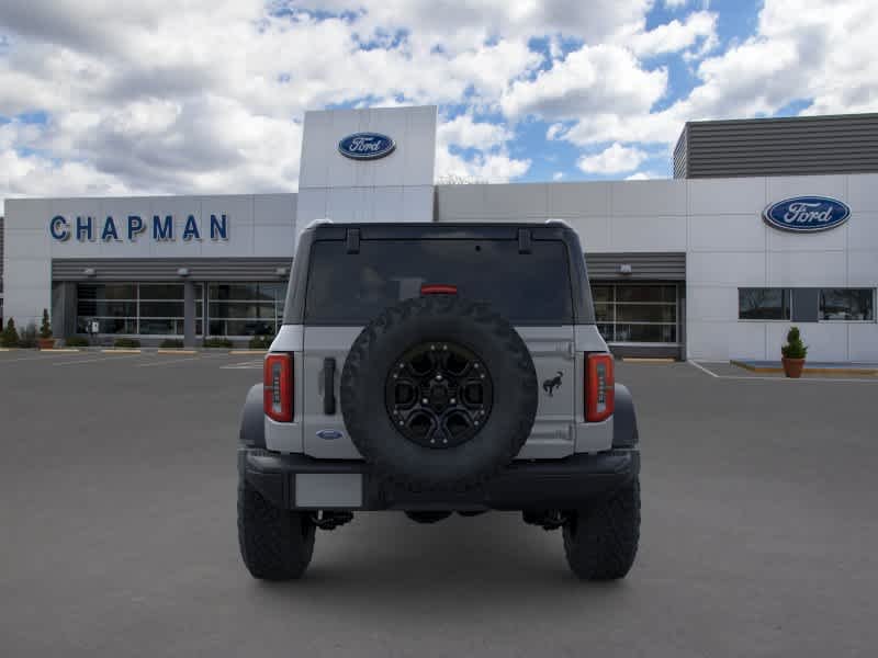 New 2026 Avalanche Gray Ford Badlands® image 5