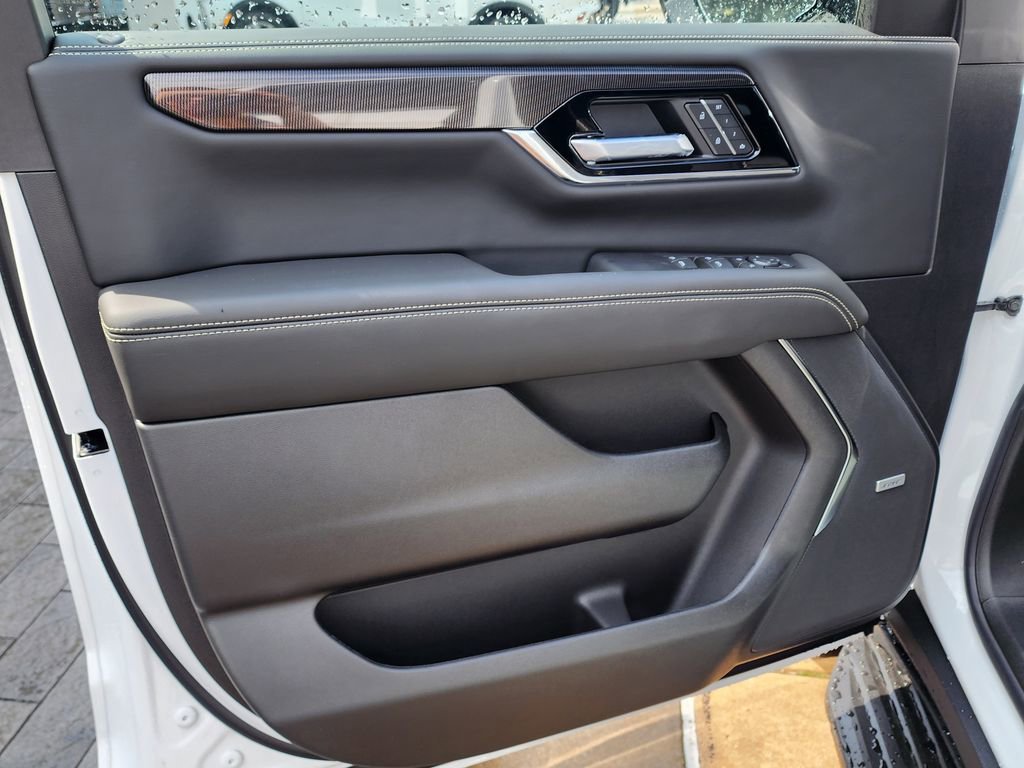 2026 GMC Yukon Elevation - Photo 12