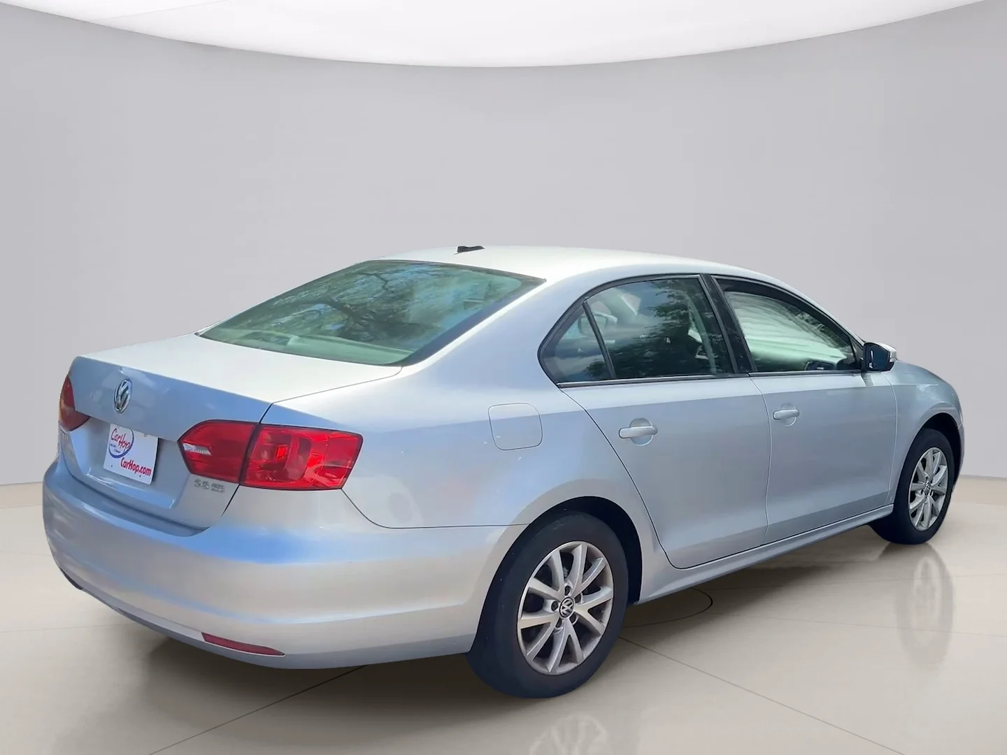 Used 2012 Silver Volkswagen SE image 5