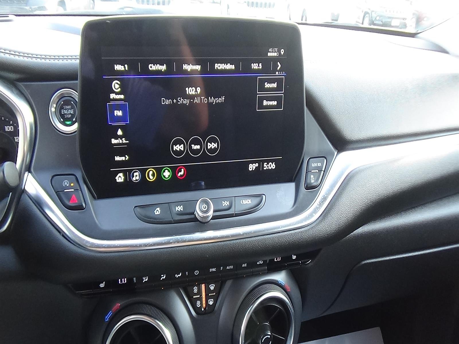 Used 2025 Sterling Gray Metallic (gxd) Chevrolet LT image 24