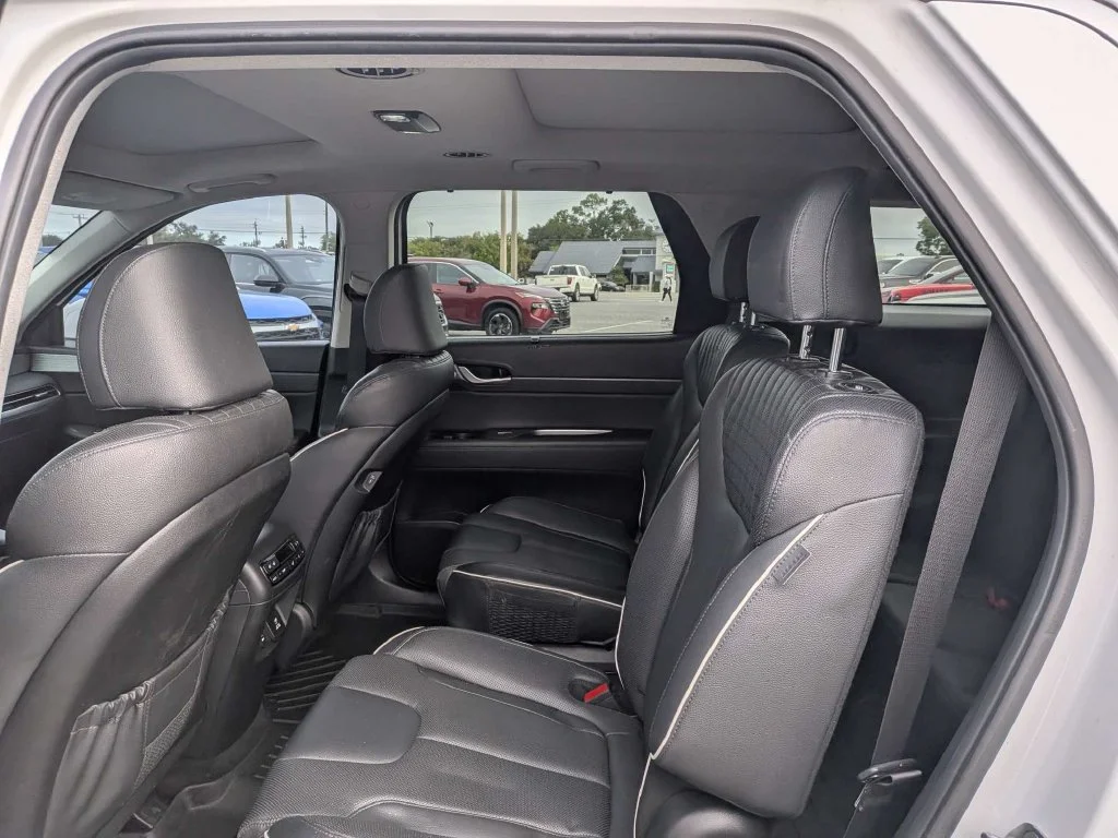 Used 2024 White Hyundai Limited image 13