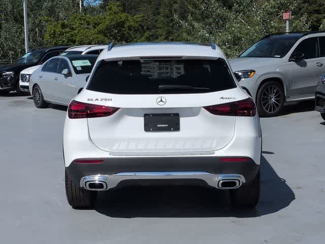 New 2026 Polar White Mercedes-Benz GLA 250 image 7