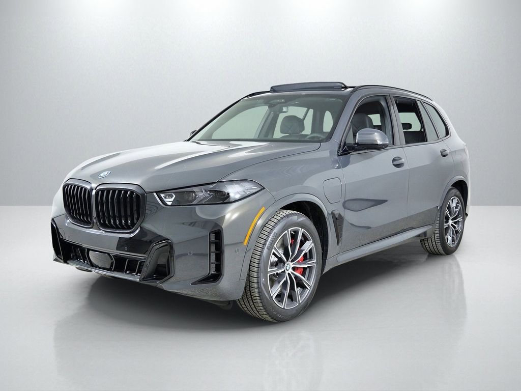 2026 BMW X5 xDrive50e's photo