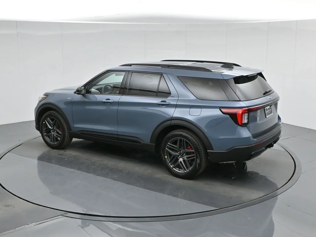 New 2026 Vapor Blue Metallic Ford ST-Line image 45