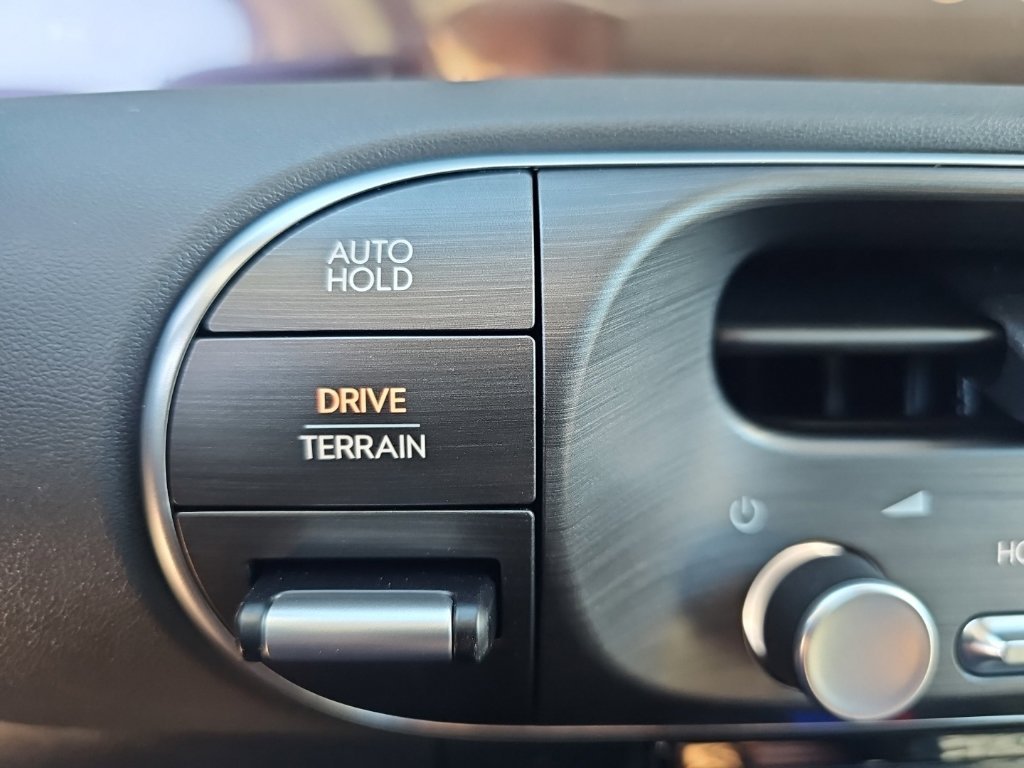 New 2027 Green Hyundai SEL Premium 7P image 18