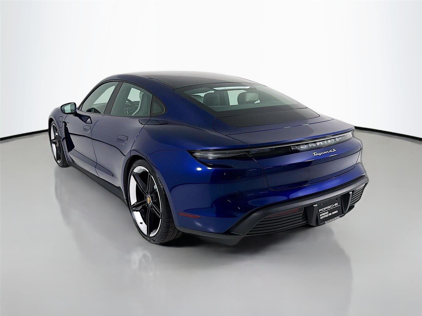 Used 2022 Gentian Blue Metallic Porsche 4S image 3