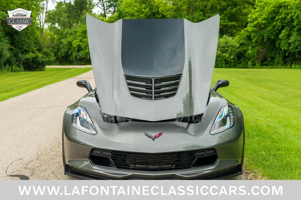 Used 2015 Gray Chevrolet Z06 image 40