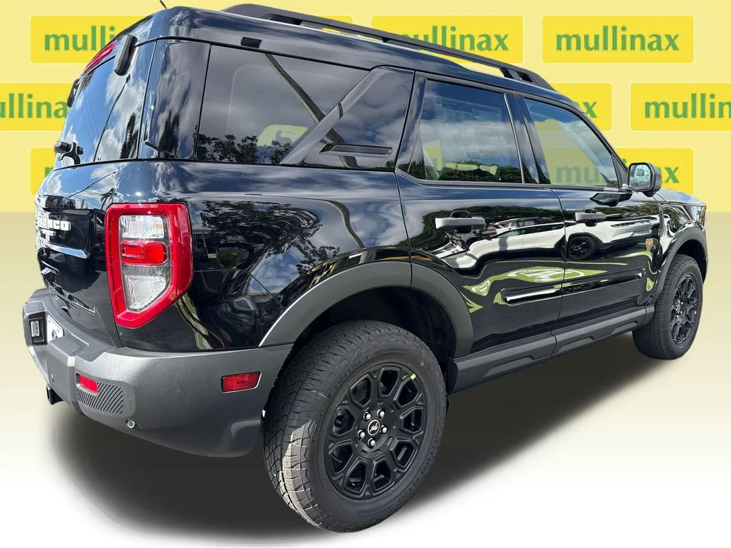 New 2025 Black Ford Badlands image 14
