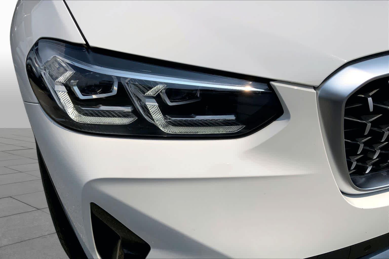 Used 2022 Alpine White BMW xDrive30i image 27