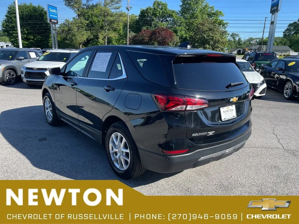 Used 2024 Mosaic Black Metallic Chevrolet LT image 41