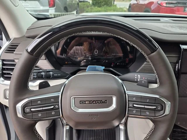 2026 GMC Acadia Denali - Photo 31