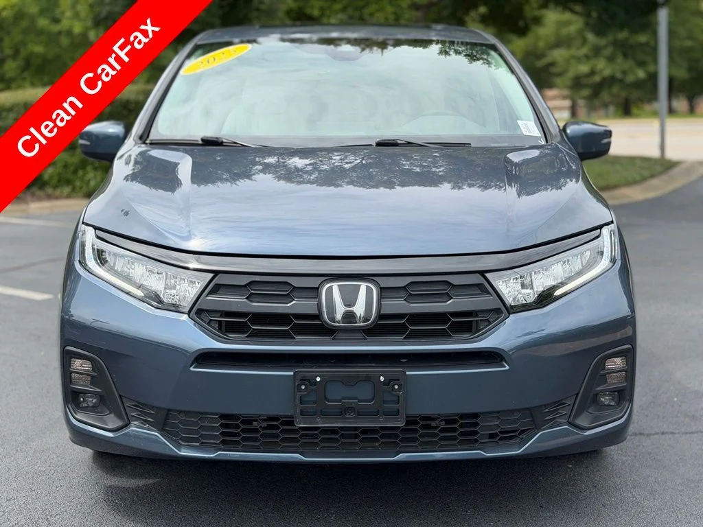 Used 2025  Honda EX-L image 3