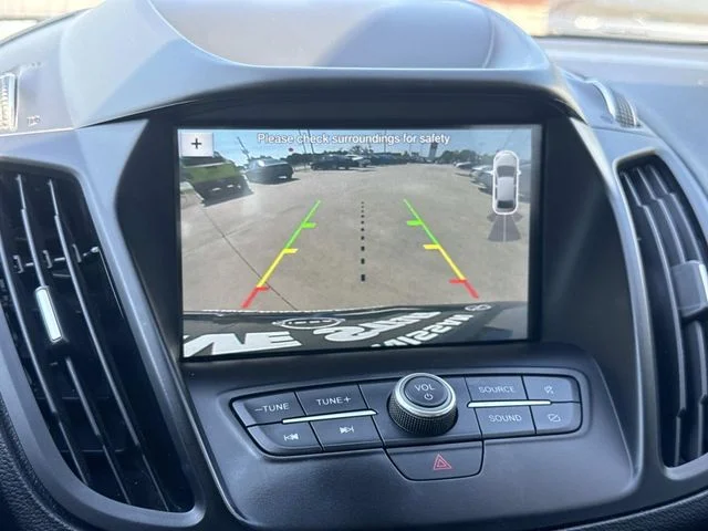 Used 2019 Blue Ford SEL image 26