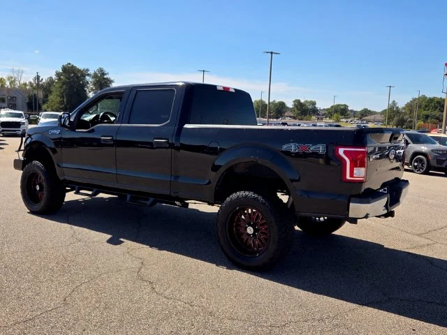 Used 2016 Black Ford XLT image 10